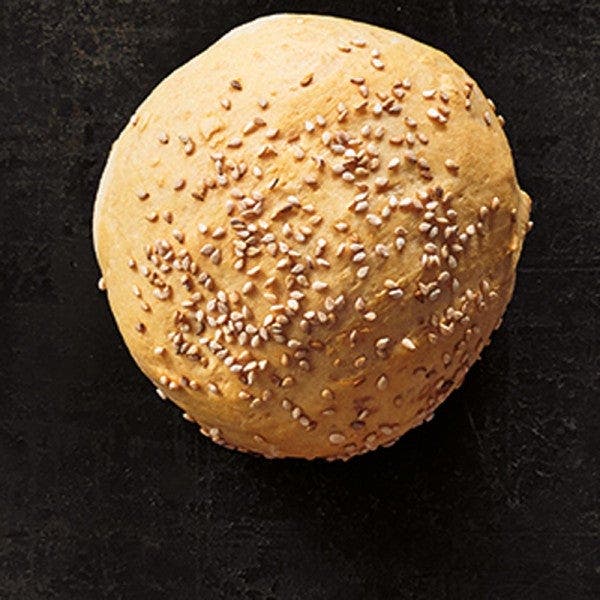 Burgerbrötchen mit Sesam