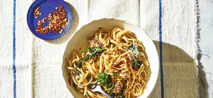 Linguine with sardines