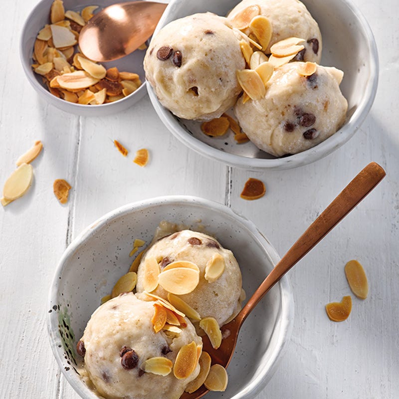 Bananen-Nice-Cream mit Schokodrops