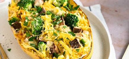 Spaghettikürbis mit Brokkoli-Carbonara