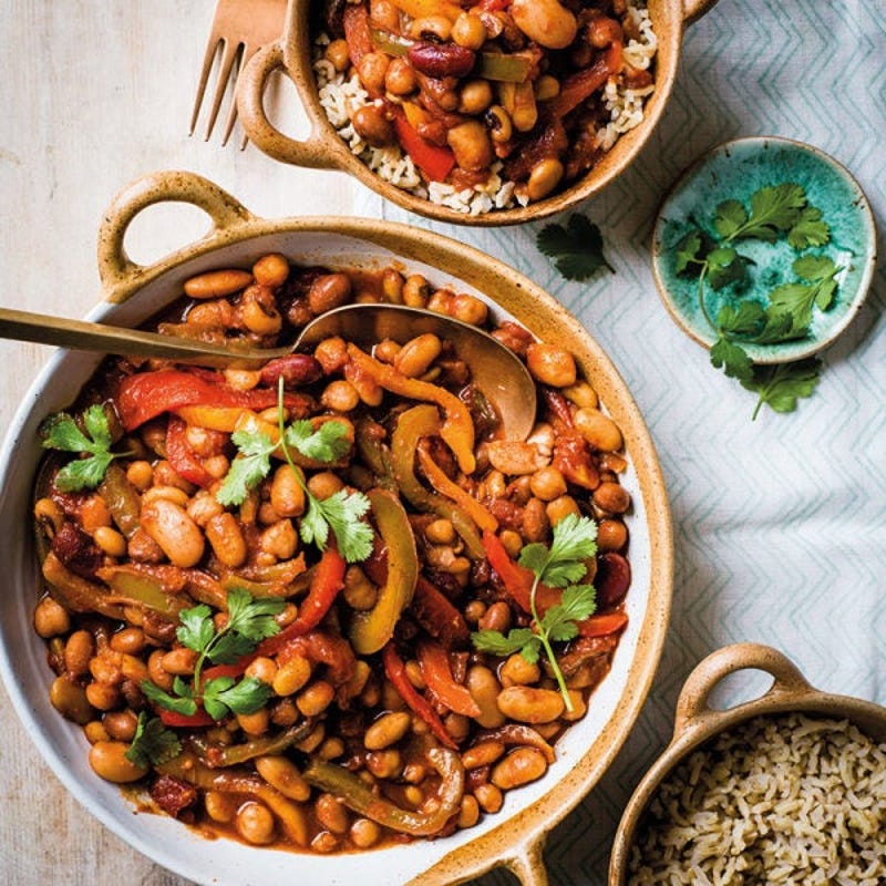 Bohnen-Paprika-Chili mit Reis