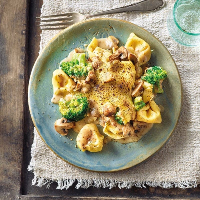 Tortellinigratin mit Broccoli und Pilzsauce