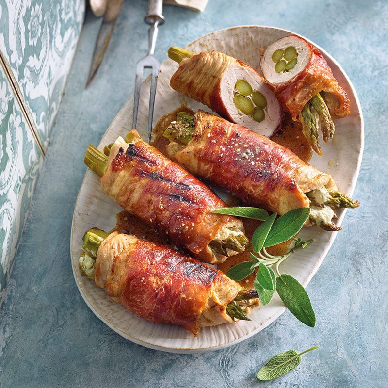 Gegrillte Puten-Saltimbocca mit Spargel