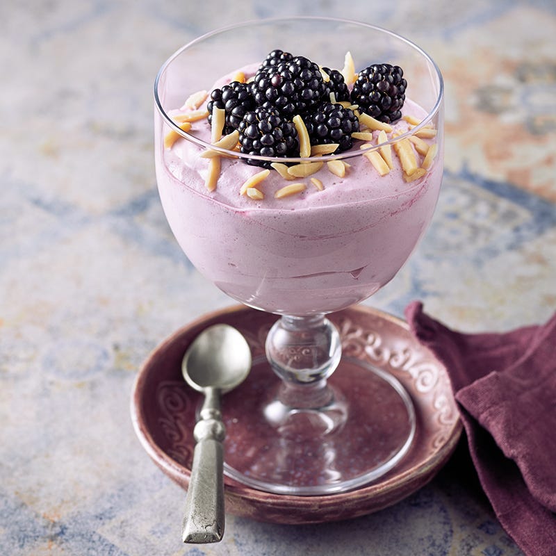 Foto van Yoghurtmousse met rood fruit door WW