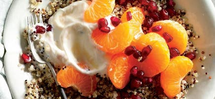 Breakfast bowl au quinoa, clémentine et grenade