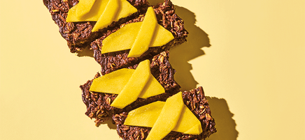 Baked chocolate overnight oat bars