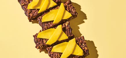Baked chocolate overnight oat bars