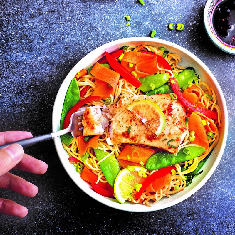 Foto van Gegrilde heilbot met saffraan en noedels door WW