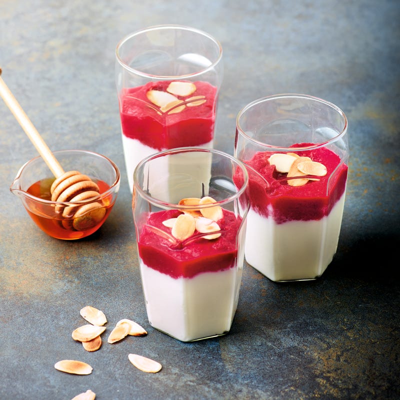 Photo de Fromage blanc aux betteraves, miel et amandes prise par WW