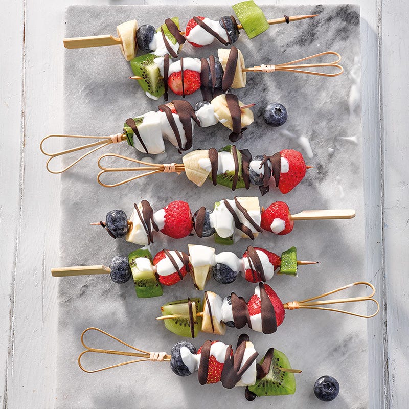 Frozen Schoko-Joghurt-Obstspieße