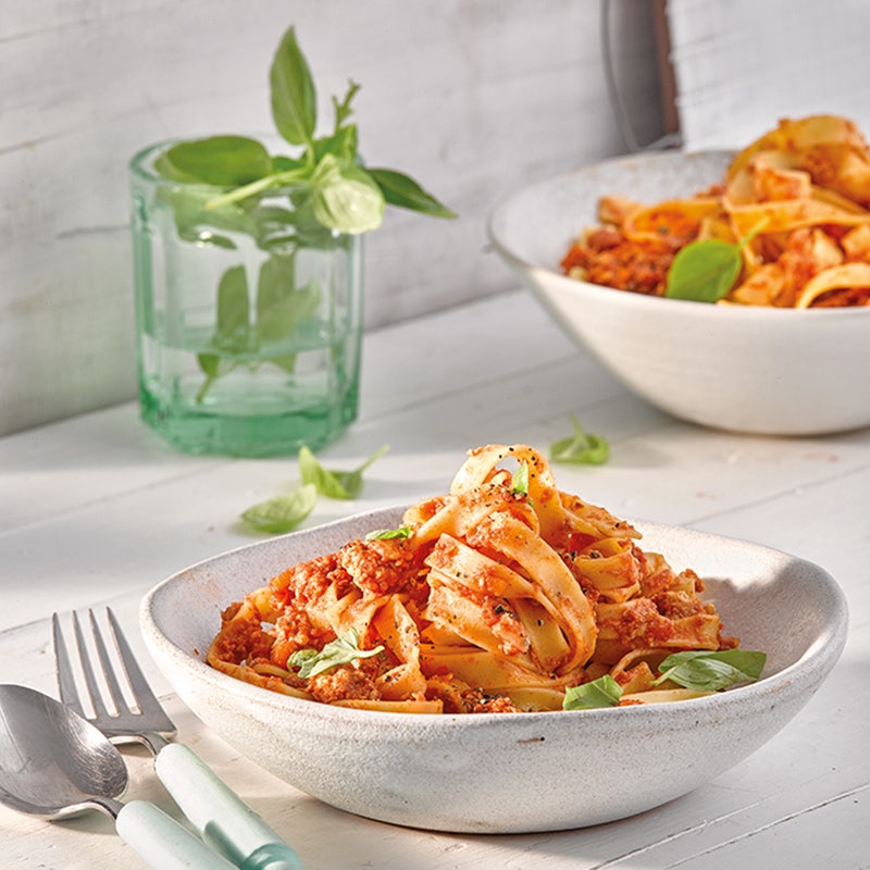 Geflügel-Bolognese-Pfanne mit Pilzen