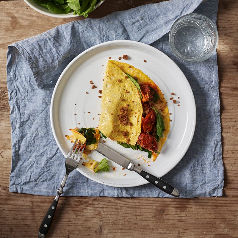 ViktVäktarna - Omelett med makrill i tomatsås och kavringscrunch