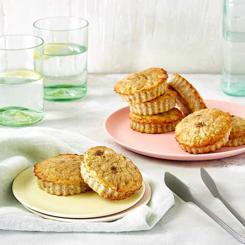 3-ingredient banana cakes
