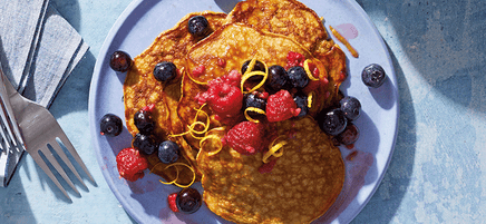 Flourless banana pancakes with berry maple syrup