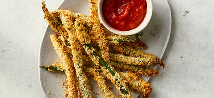 Air-Fryer Green Bean Fries with Marinara