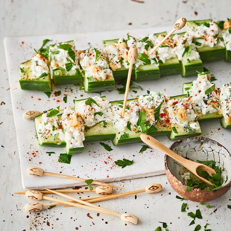 Gurken-Baumnuss-Bites