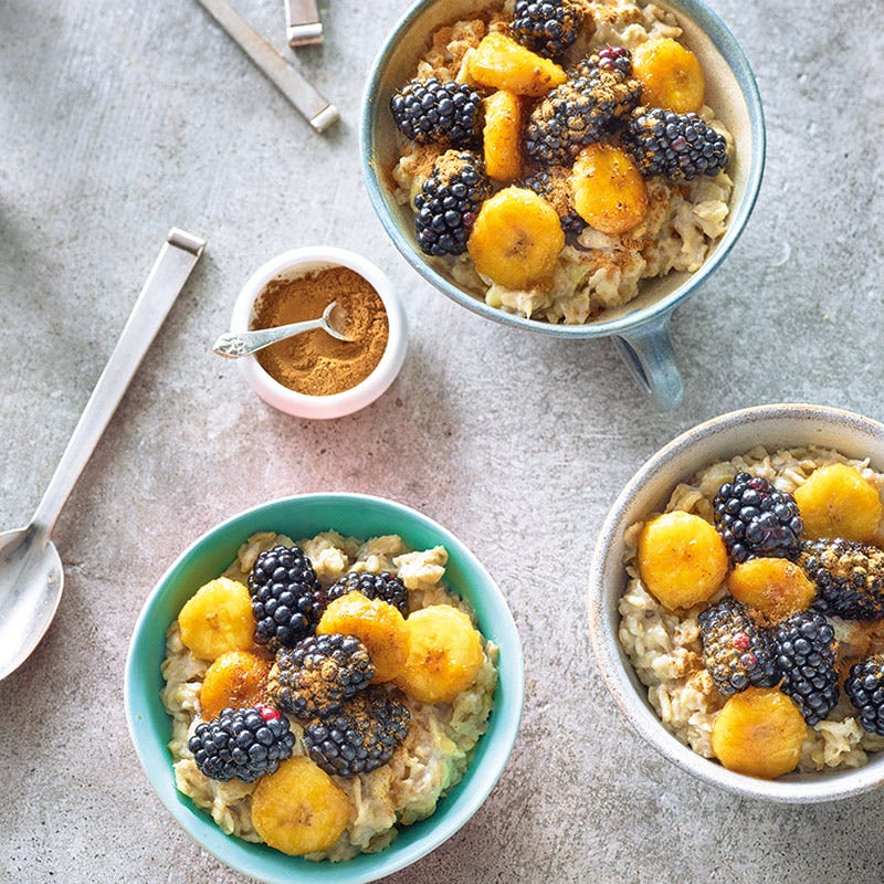 Bananen-Oats mit Brombeeren