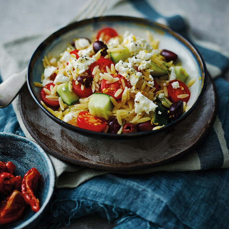 Griechischer Kritharaki-Salat