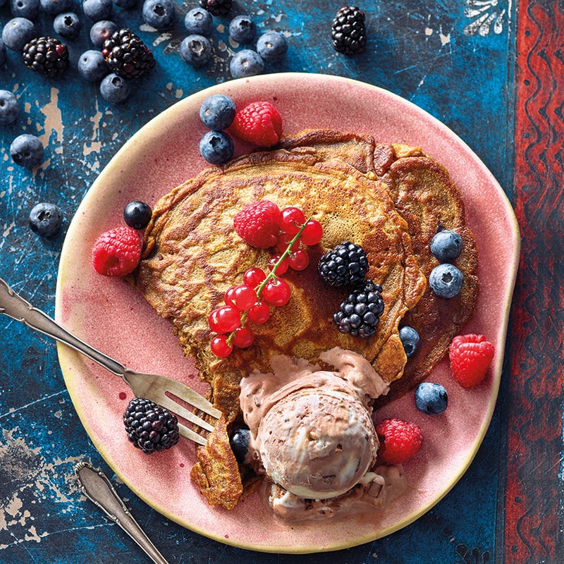 Foto van Koffiepannenkoek met ijs en gemengde bessen door WW