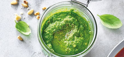 Pizzasauce grünes Pesto