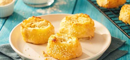 Knishes de pommes de terre avec pâte à 2 ingrédients
