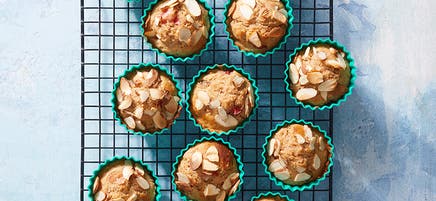 Strawberry-almond muffins