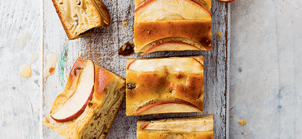 Apple and sultana cake