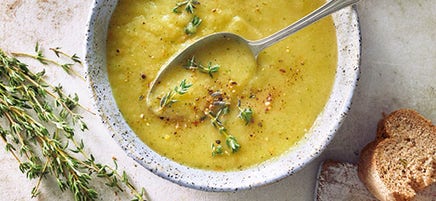 Gemischte Gemüsesuppe