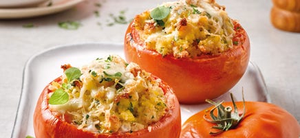 Gevulde tomaten uit de oven met kalkoengehakt