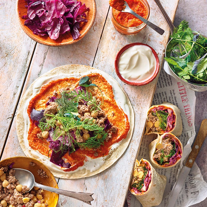 Bunte Wraps mit Kichererbsen und Tatar