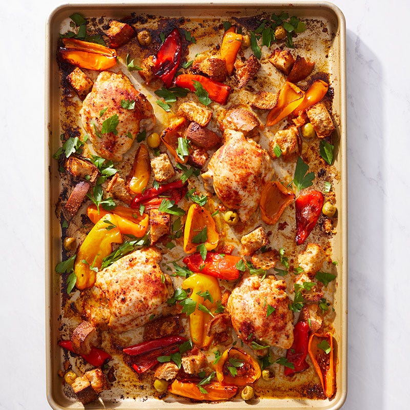 Cuisses de poulet rôties aux poivrons et aux olives