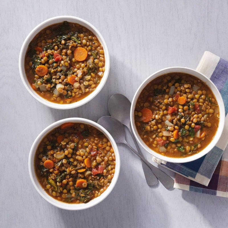 Soupe aux lentilles et à la tomate