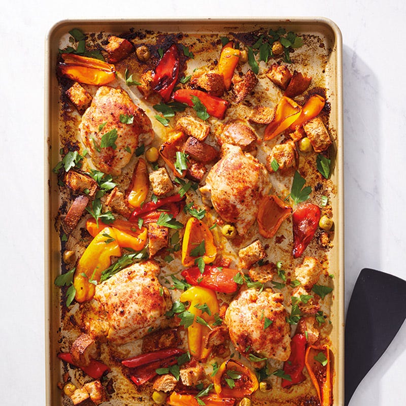 Hähnchen-Paprika-Blech mit Oliven