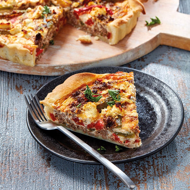 Hackfleischtarte mit bunter Paprika