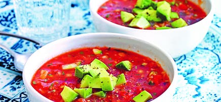 Gazpacho met avocado