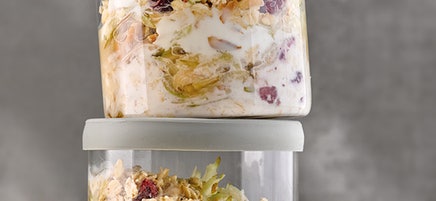 Bircher Müesli aux amandes et aux cranberries