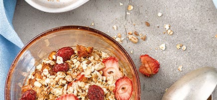 Granola mit Trockenobst