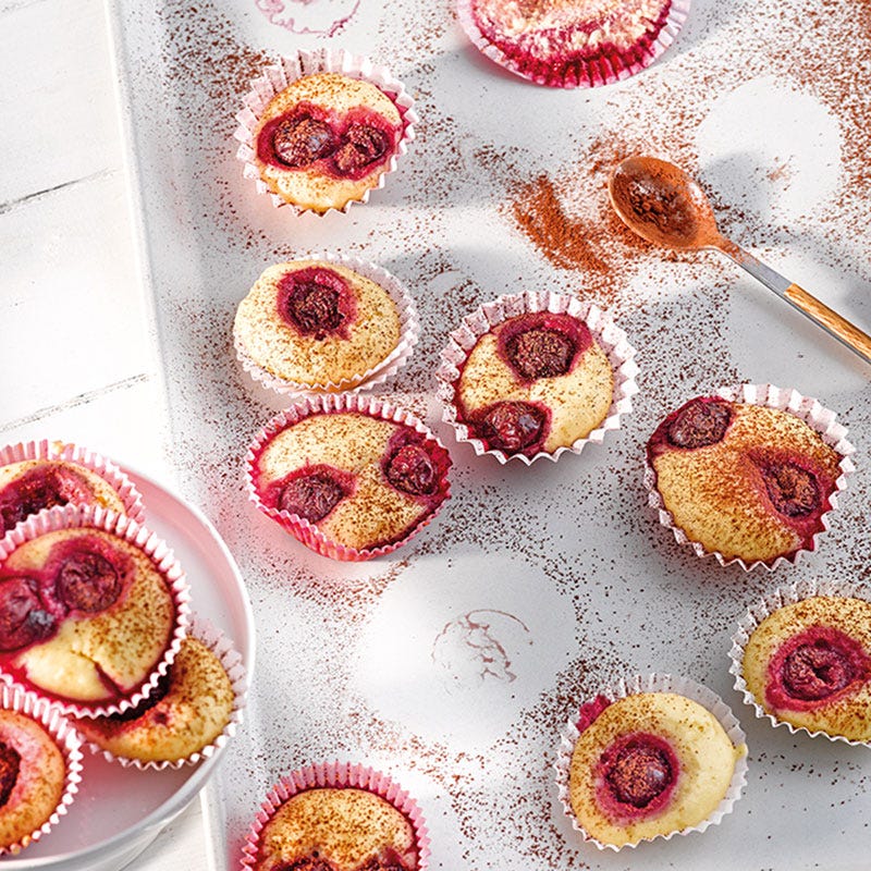 Mini-Kirsch-Cakes mit Marzipan