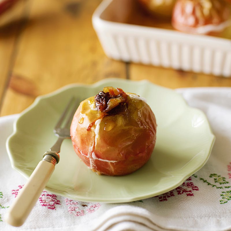 Backäpfel mit Datteln und Orangen