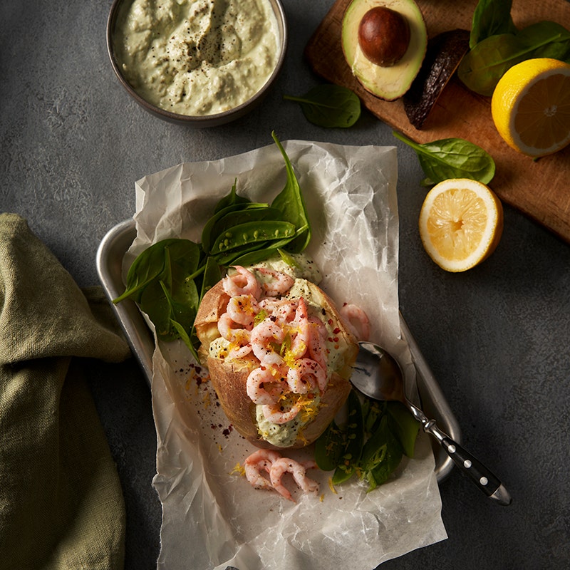 ViktVäktarna - Bakad potatis med avokadoröra och räkor