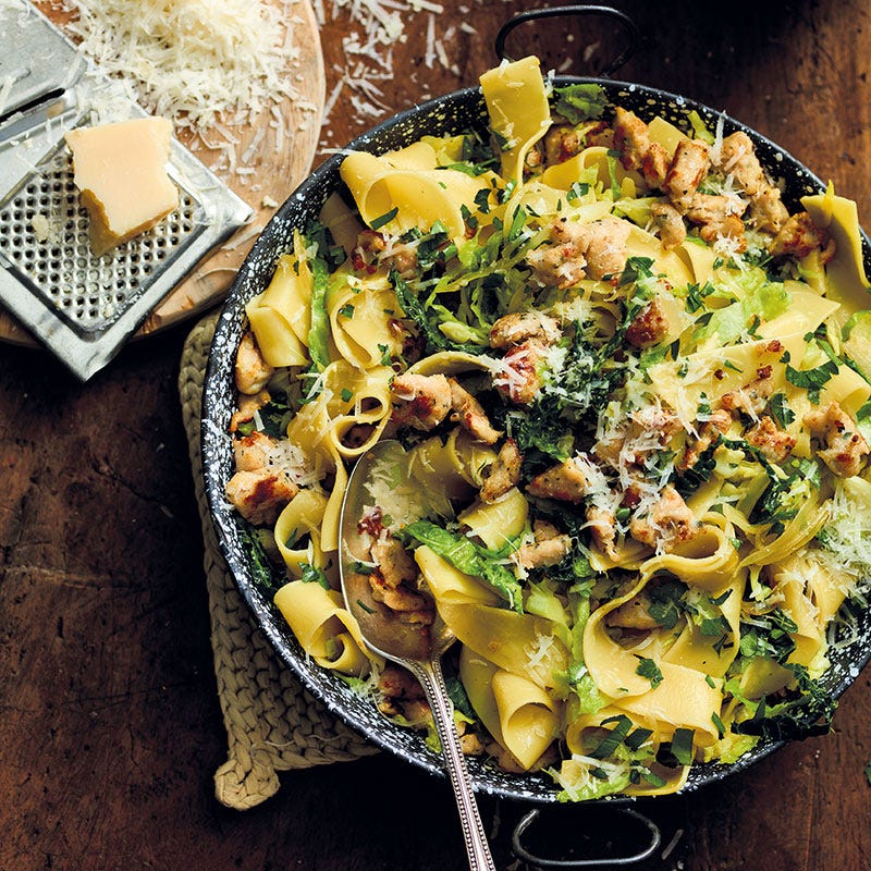Pappardelle mit Salsiccia und Wirsing