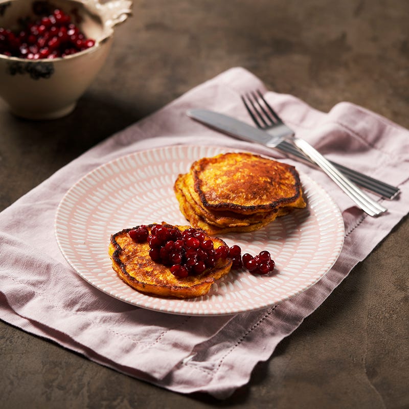 ViktVäktarna - Risgrynspannkakor med saffran och rårörda lingon