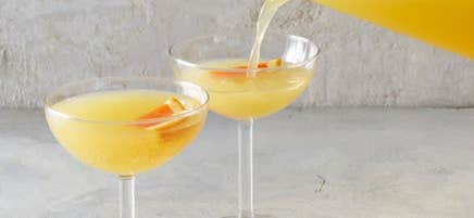Cocktail de champagne à l’orange rouge