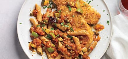 Poulet avec pâtes et sauce puttanesca