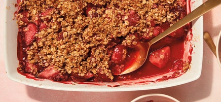Strawberry-lavender crisp