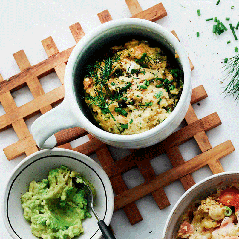 Smoked salmon and cream cheese mug muffin