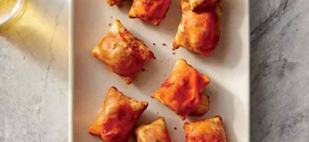 Mini-pochettes de pizza wonton à la friteuse à convection