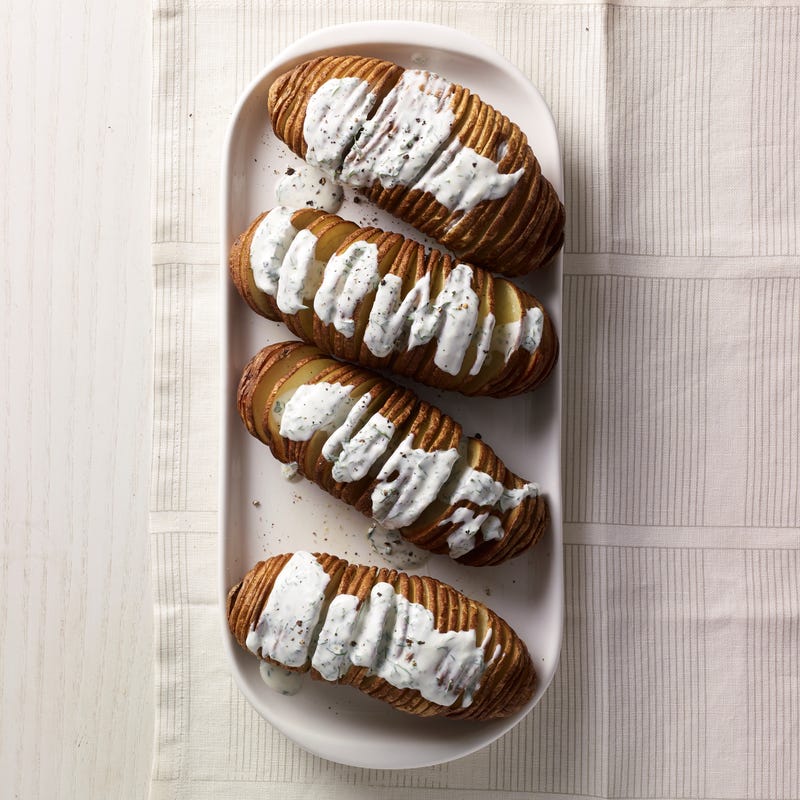 Foto van Hasselback-aardappelen met yoghurtsaus door WW