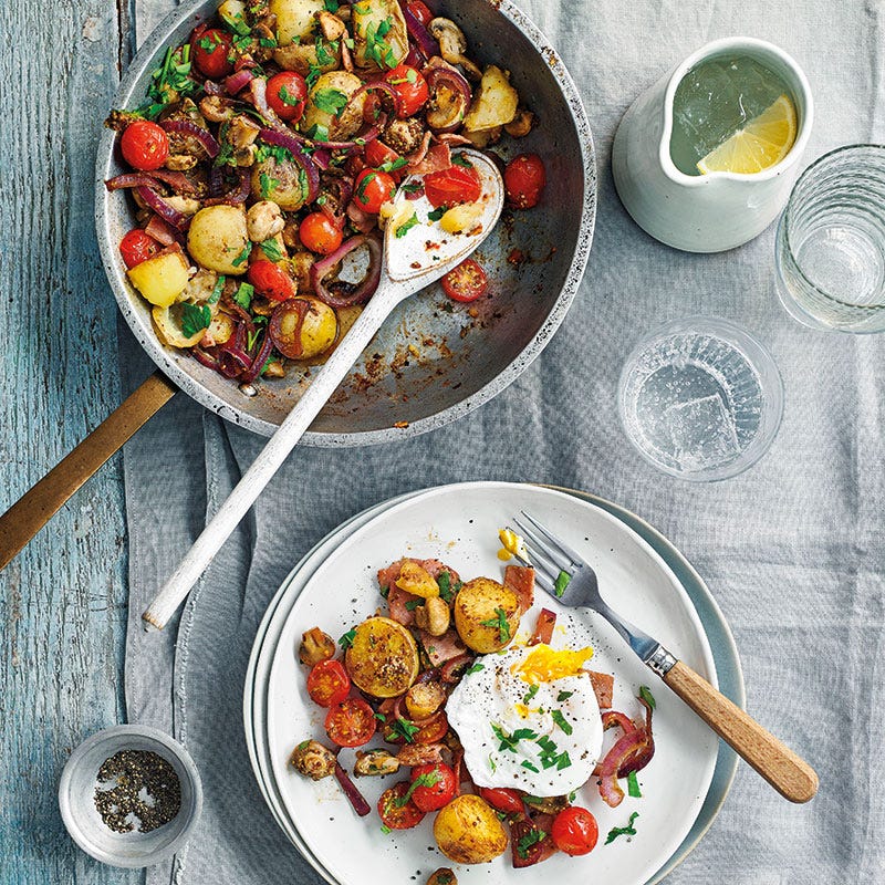 Kartoffelpfanne mit pochiertem Ei
