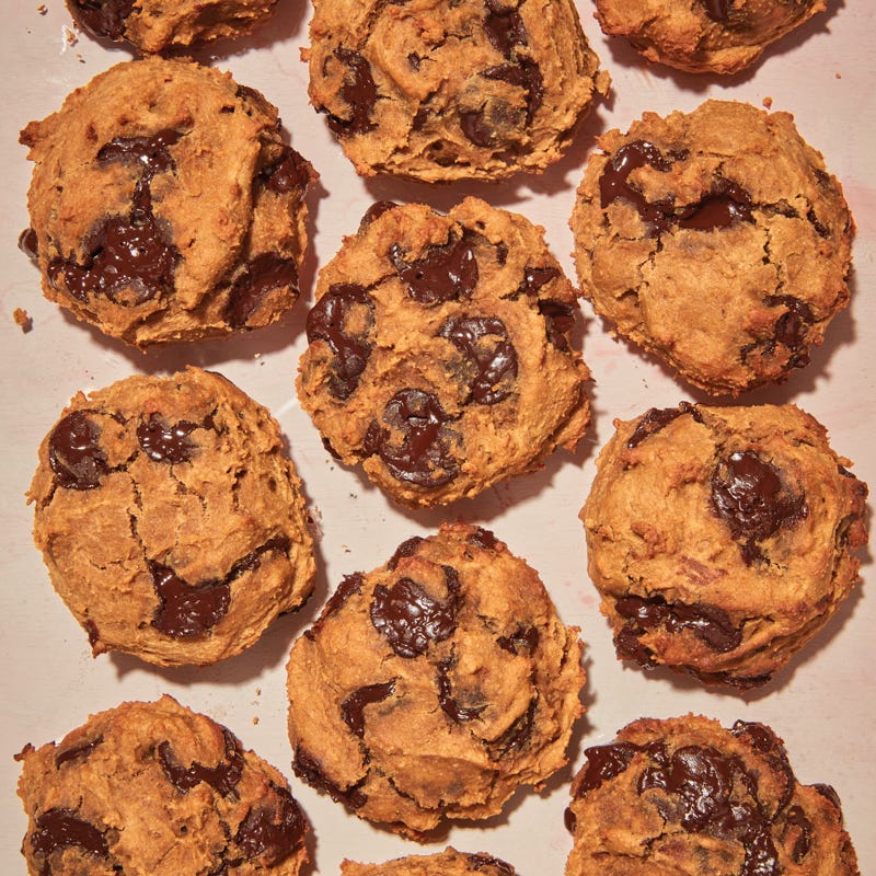 Peanut butter & chocolate chip cookies